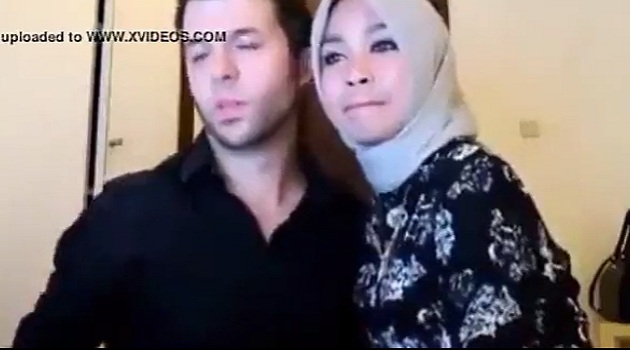 Bokep Indo Ibu STW Layani Bule Di Bali